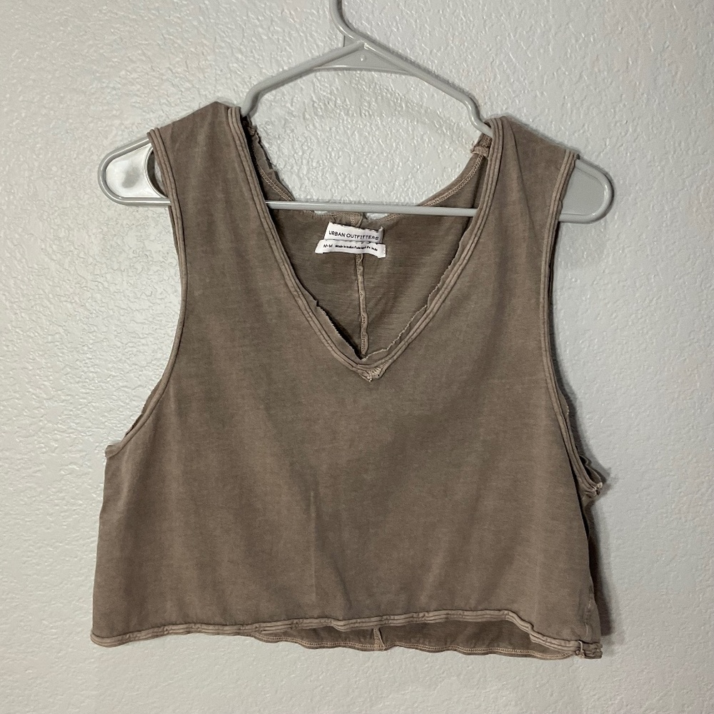 Urban Outfitters Women’s Medium Crop Distressed Tank Top